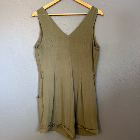 AMAZON Olive Green Buttoned Jumpsuit - Picture 7 of 8